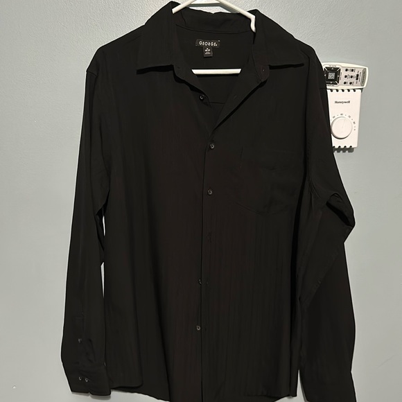 Men’s black dress shirt - Picture 1 of 2